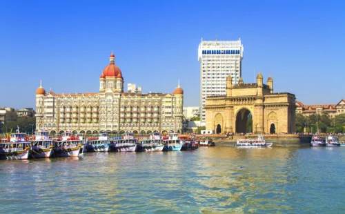 Gateway-monument-India-entrance-Mumbai-Harbour-coast